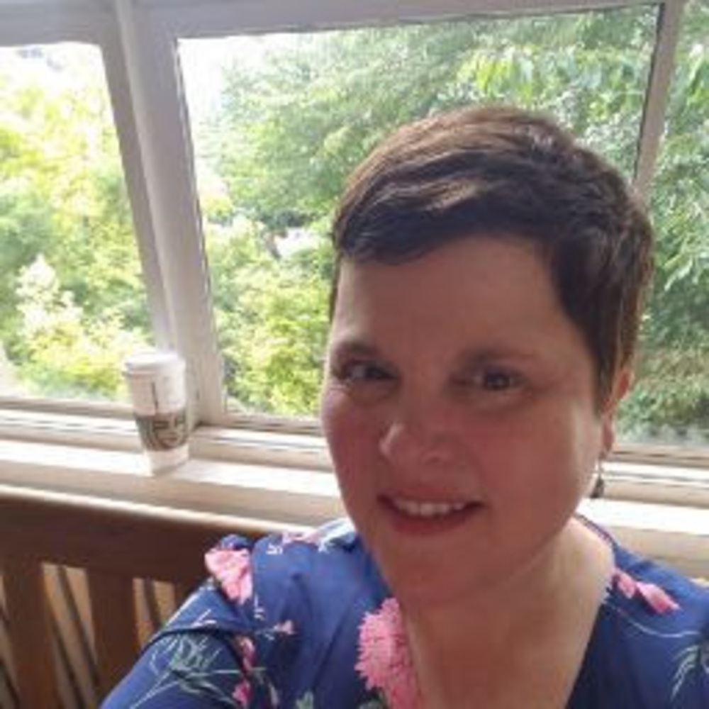 Meet your Posher, Julie